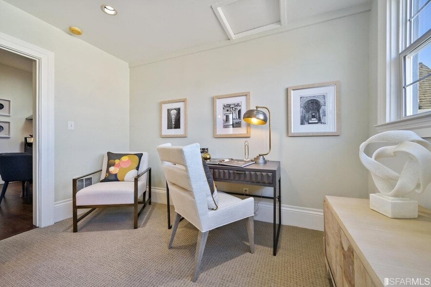 Home Office - 710 22nd St
