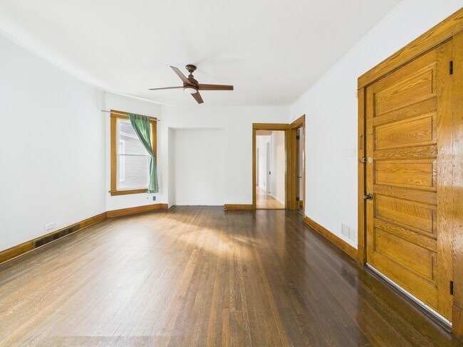 Building Photo - 4318 N Albany Ave
