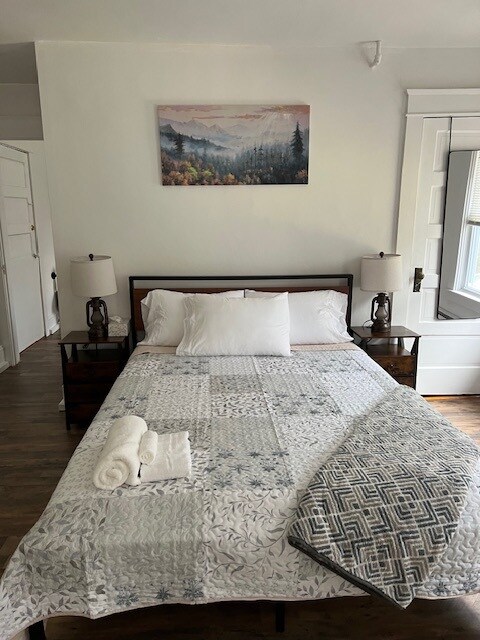 Building Photo - 145 Park Ave