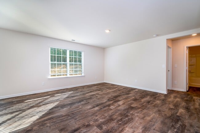 Building Photo - 7882 Shallowbrook Dr