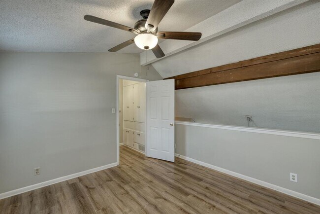 Building Photo - 2711 St Edwards Cir