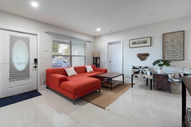 Building Photo - 5224 NE 1st Ave.