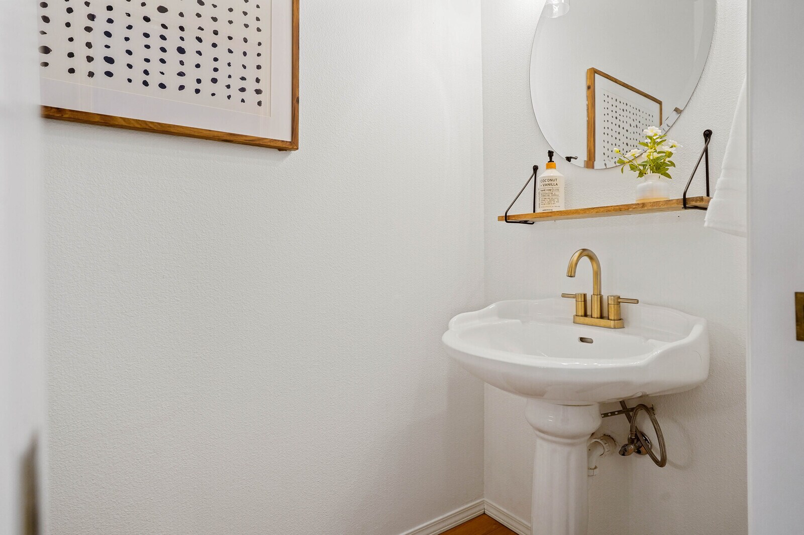 Half Bath - 2845 Eastlake Dr SE