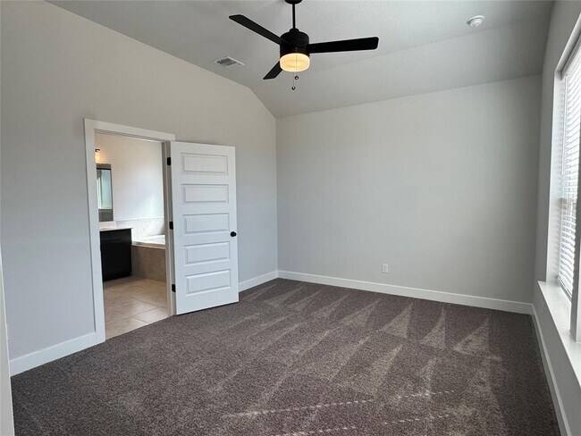 Building Photo - 277 Coleto Tr