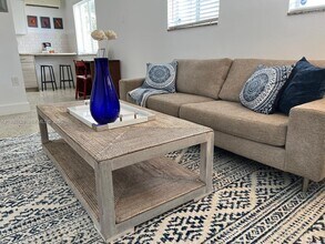 Building Photo - 1736 SW 3rd St