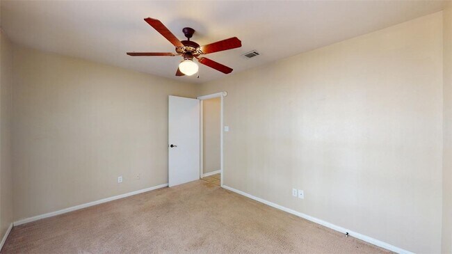Building Photo - 1141 Oney Hervey Dr