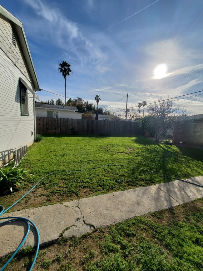 Building Photo - 103 S Ardmore Ave