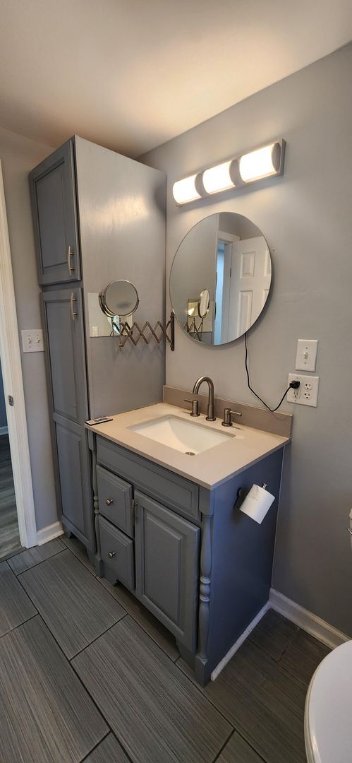 Building Photo - Cozy 3 Bedroom Rambler Nestled on a large ...