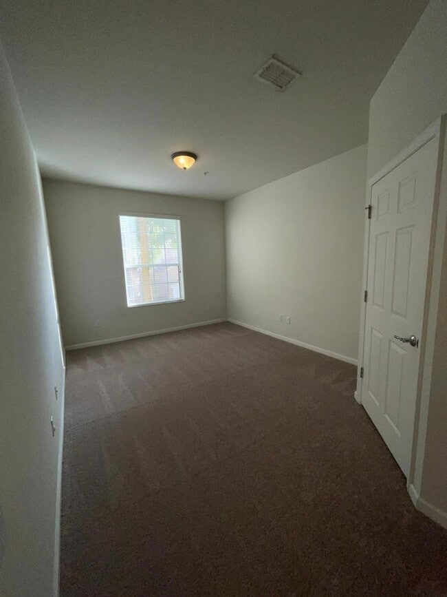 Building Photo - 3338 Robert Trent Jones Dr