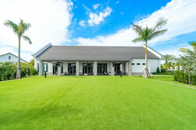 Building Photo - 14964 RedCove Pl
