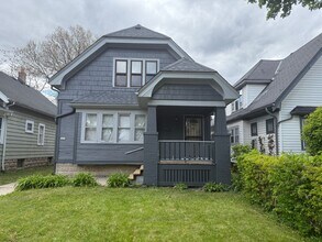 Building Photo - 2639 N 55th St