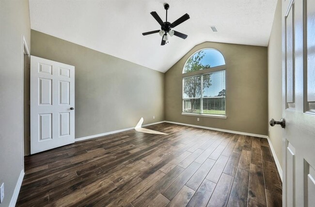 Building Photo - 5831 Sawyer Bend Ln