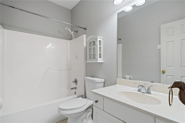 Building Photo - 304 Laurel Glen Crossing