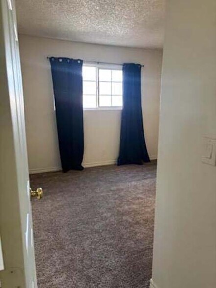 Building Photo - 1532 Cobb Ln