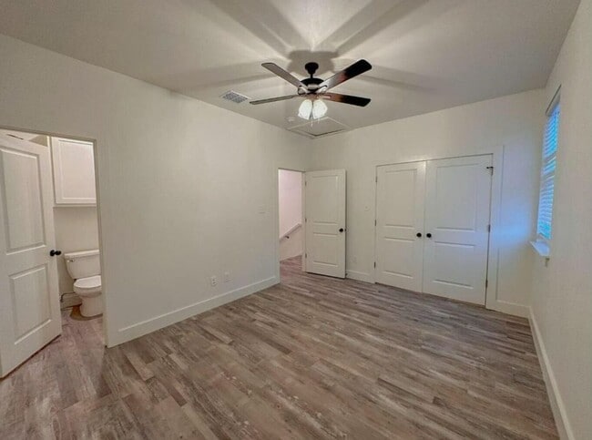 Building Photo - Beautiful Heart of Lubbock Duplex