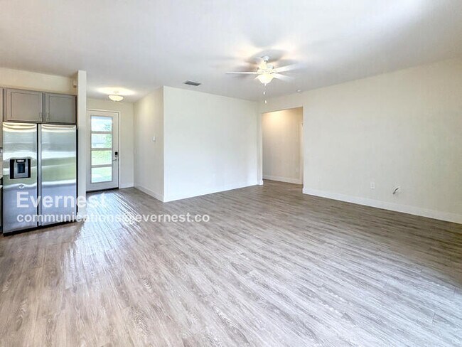 Building Photo - 2554 Ananas Rd