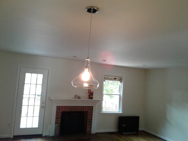 Building Photo - 3009 20th Ct S