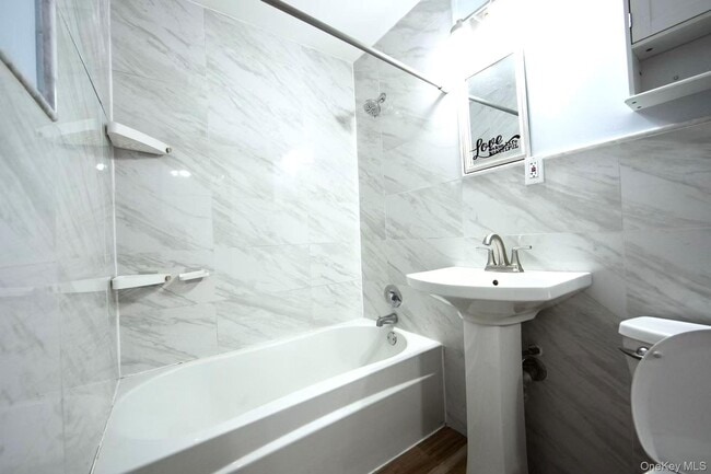 Building Photo - 32 Needle Ln