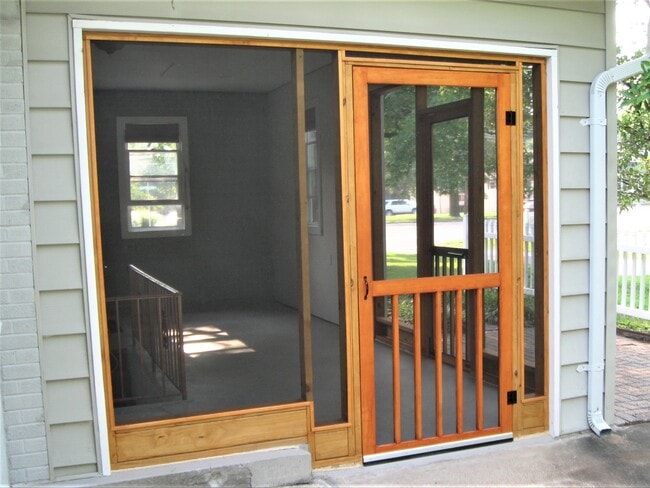 Building Photo - 9254 Sappington Rd