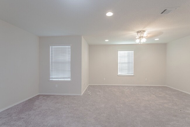 Building Photo - 632 Reinhardt Blvd