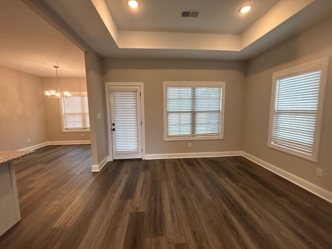 Building Photo - 9691 Jackson Run Ln