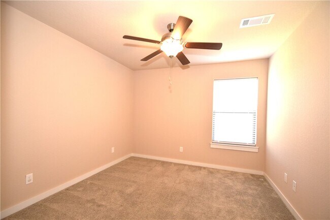 Building Photo - 1572 Sandpiper St