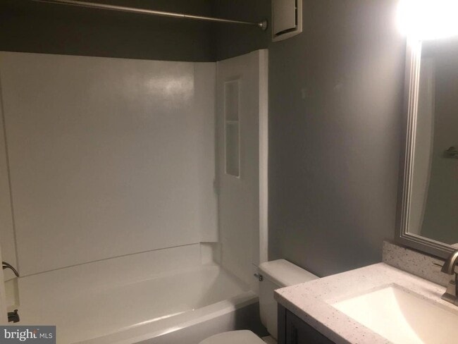 Building Photo - 1609 Woodhollow Dr