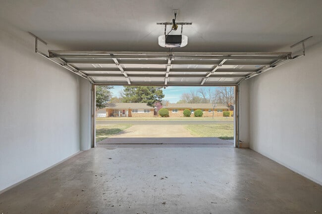 Building Photo - 3627 56th St
