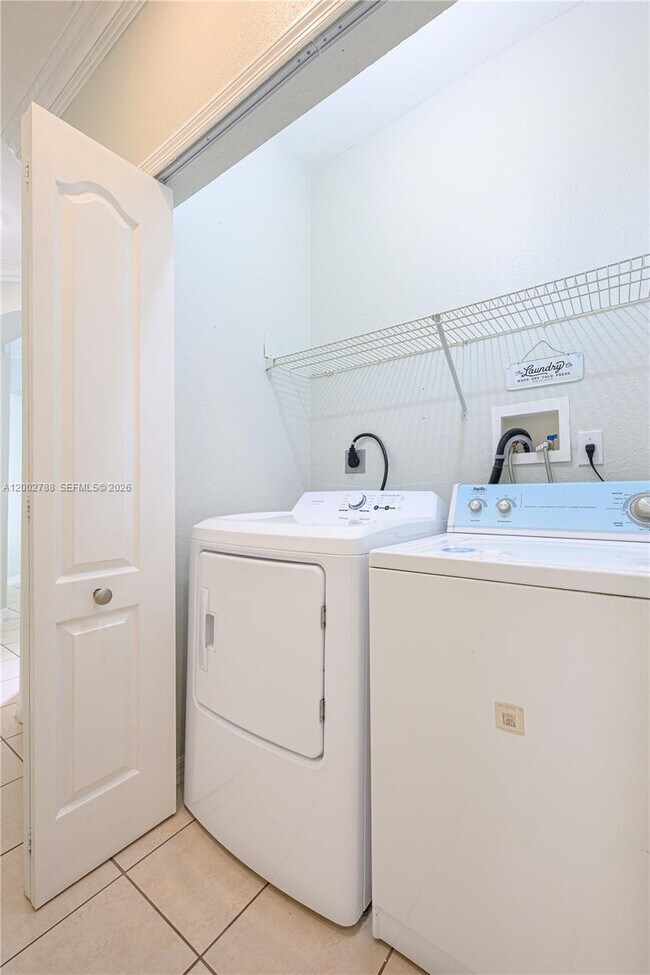 Building Photo - 8964 W Flagler St