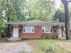 Building Photo - Crestview