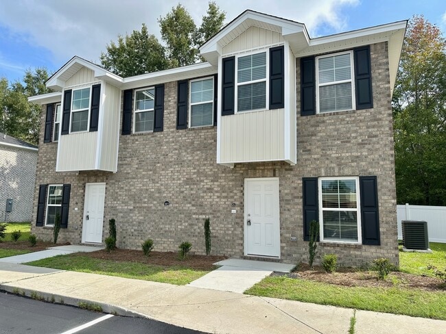 Building Photo - 2871A Jubilee Dr