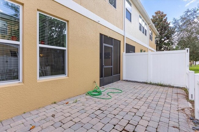 Building Photo - 14235 Desert Haven St