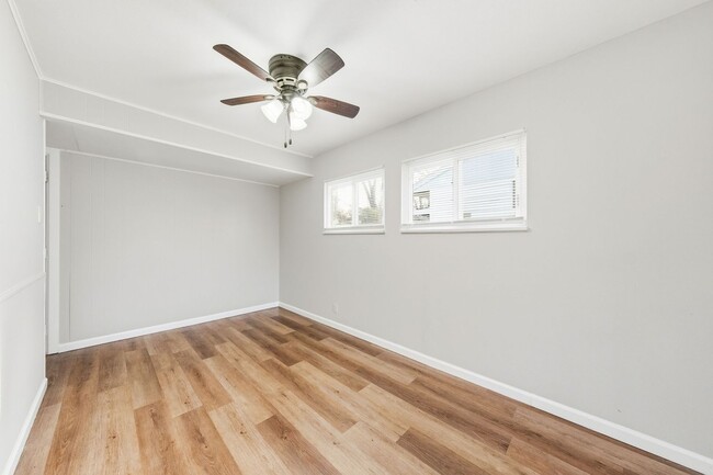 Building Photo - 133 Perthshire Rd