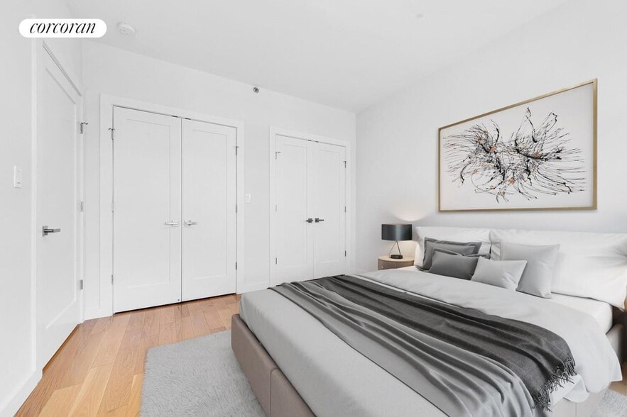 Building Photo - 21-17 31st Ave