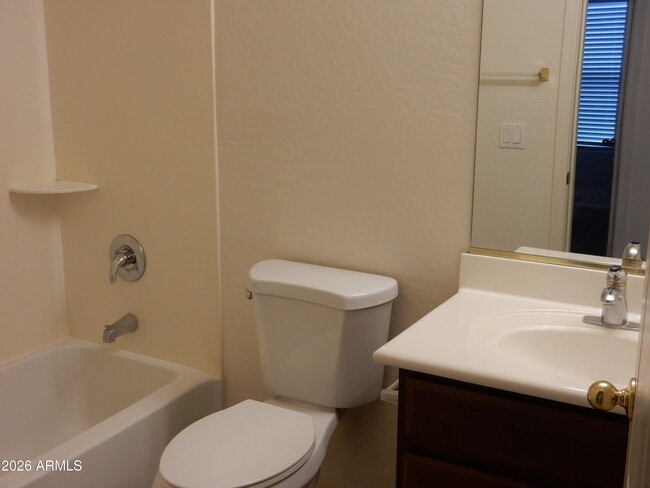 Building Photo - 40754 W Sanders Way