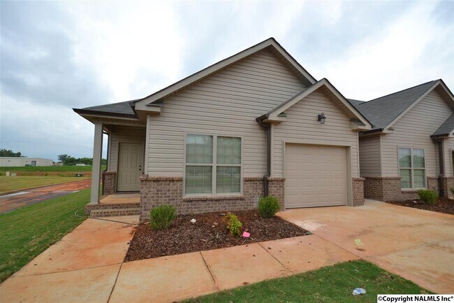 Building Photo - 12089 Southern Charm Blvd