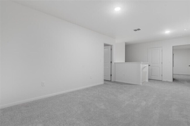 Building Photo - 337 Wedemeyer St