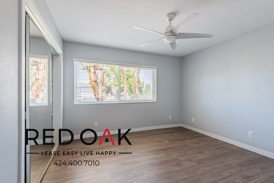 Building Photo - 1942 S Garth Ave