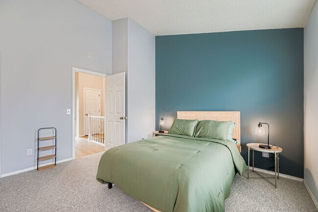 Building Photo - Cozy Furnished Home in Quiet Louisville Neighborhood