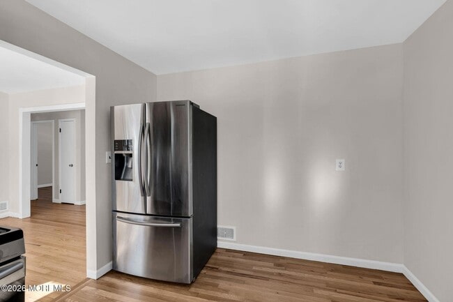 Building Photo - 7 Klein St