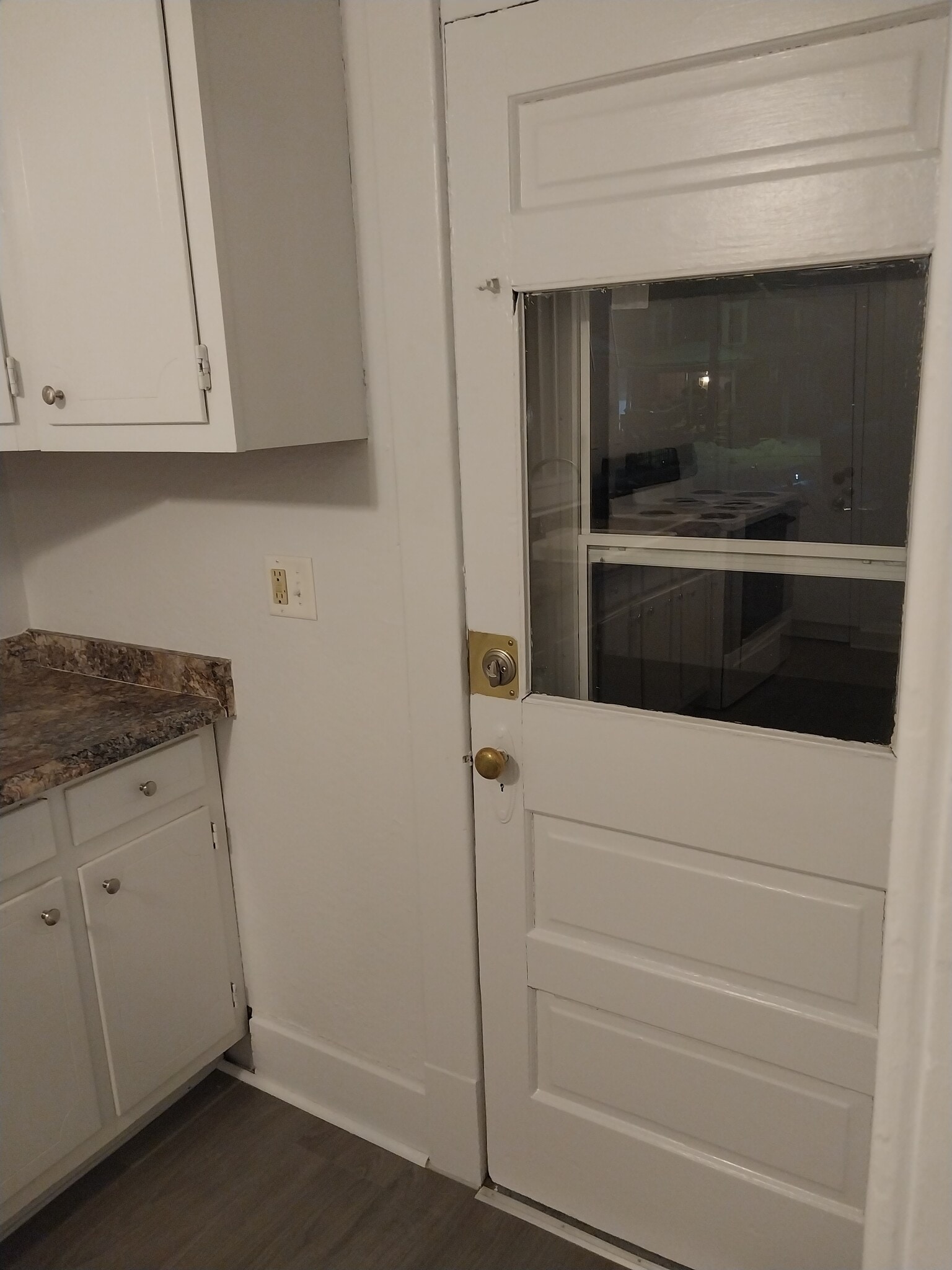 Building Photo - 51 E Summit St