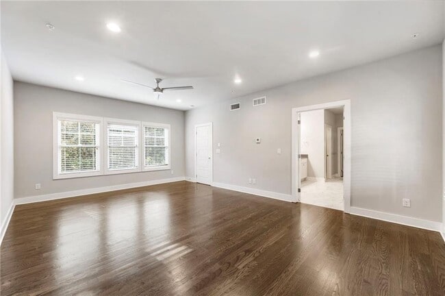 Building Photo - 1819 Huntington Hills Ln NW