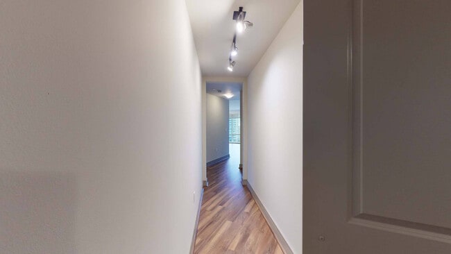 Building Photo - 121 Seaport Blvd