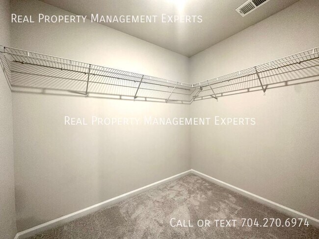 Building Photo - 13123 Cottage Crst Ln