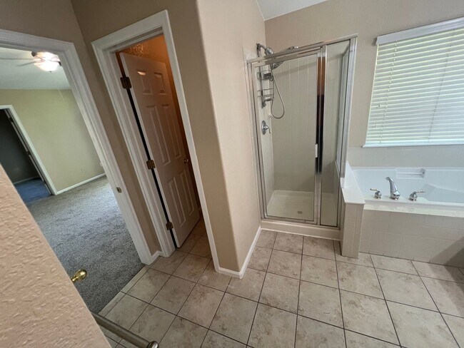 Building Photo - Stunning Home for Rent in Littleton - License #2024-BFN-0001484