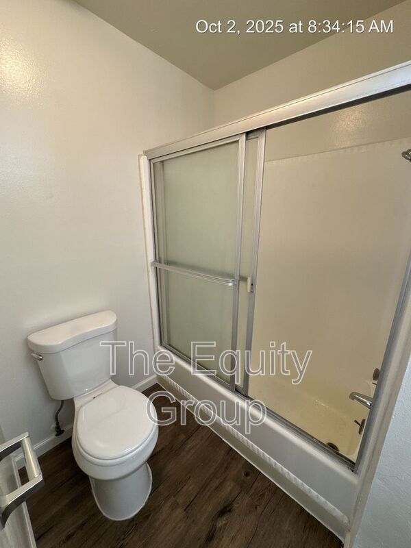 Building Photo - 3637 W Colonial Ave