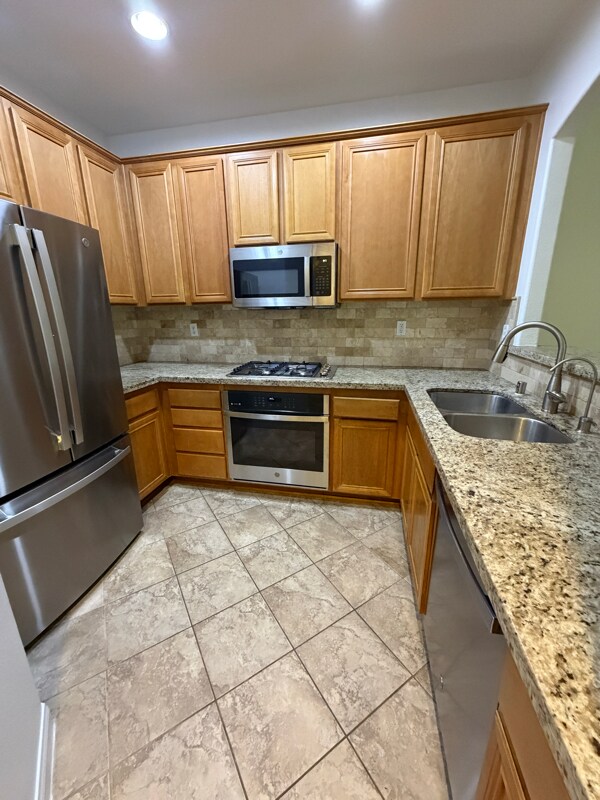 Building Photo - 10470 Hollingsworth Way