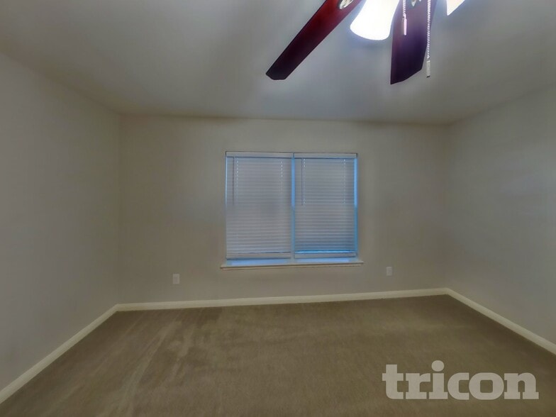 Building Photo - 4817 Cedar Springs Dr