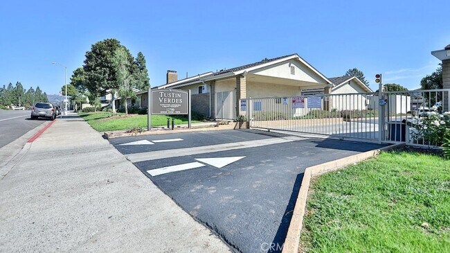 Building Photo - 12700 Newport Ave