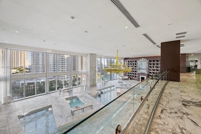 Building Photo - 465 Brickell Ave